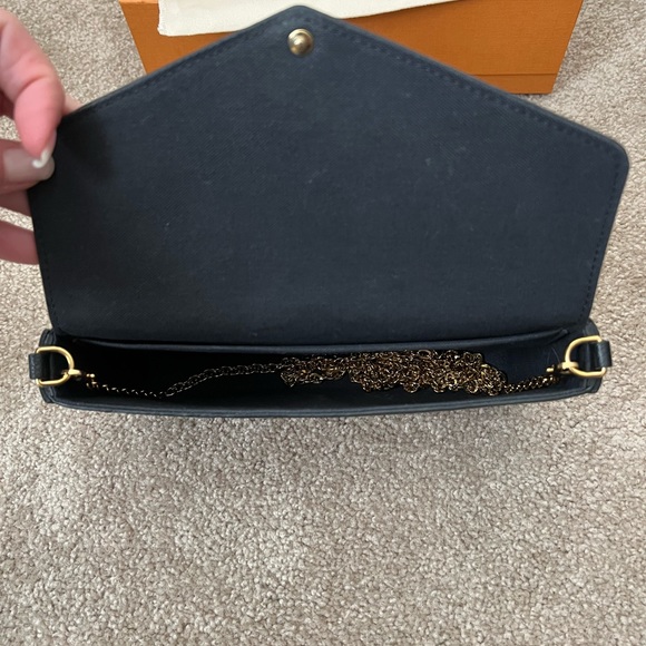 Felicie Pochette Louis Vuitton - Picture 13 of 14